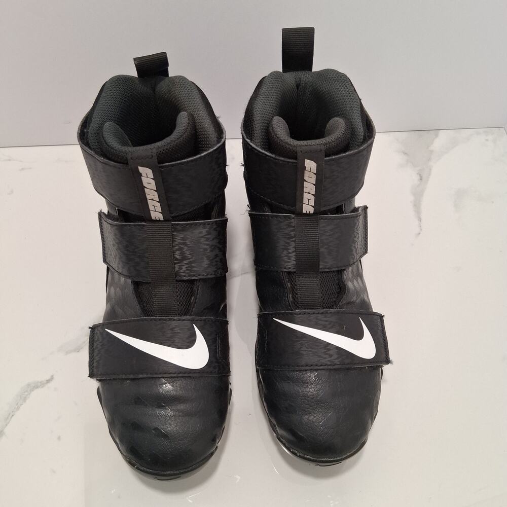Nike Fastflex Force Athletic Football Soccer Cleats Shark Kids Black SZ-US 4.5 Y